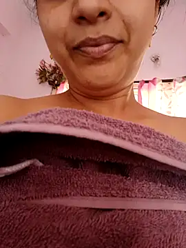 thanusi_2 Show in webcam