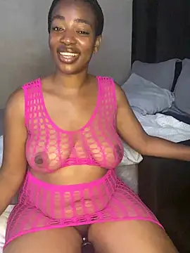 Curvyslut92のライブXXXチャット