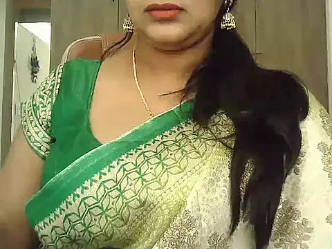 Chat XXX en directo de Spandana_Sweety