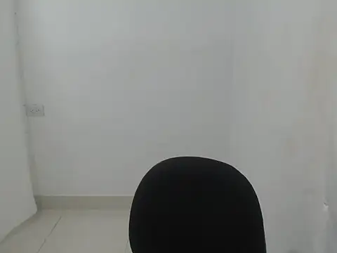 estefania224: онлайн-секс-чат