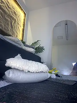 Isa__Blanc élő XXX-chatje