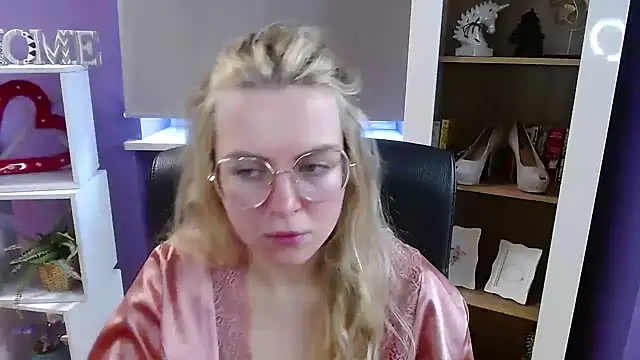 Zoey_EroticのライブXXXチャット