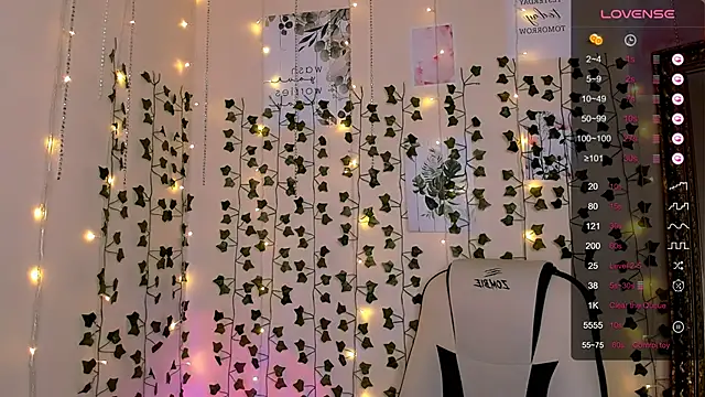 AnyaTaylor_ Show Webcam