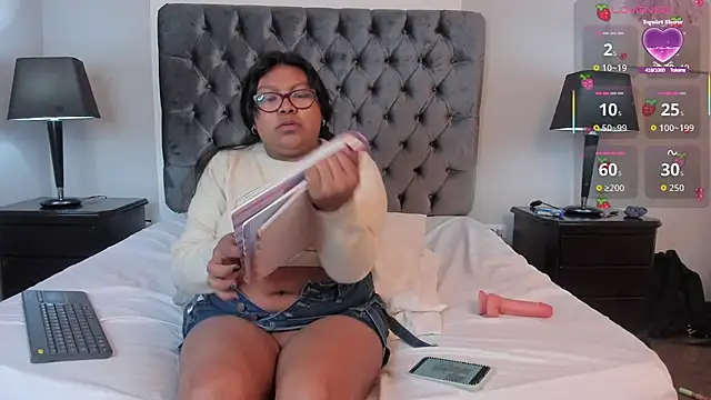 Kiri_Black_ Chat XXX in diretta