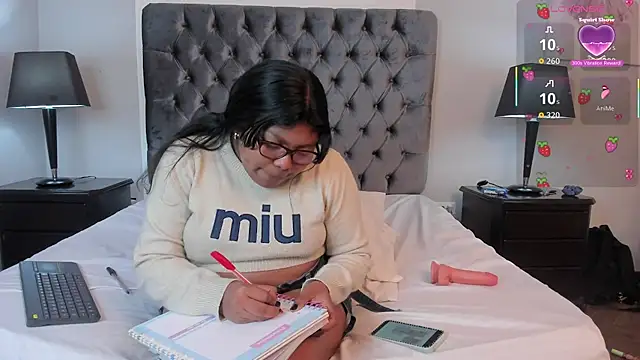 Kiri_Black_ Chat XXX live