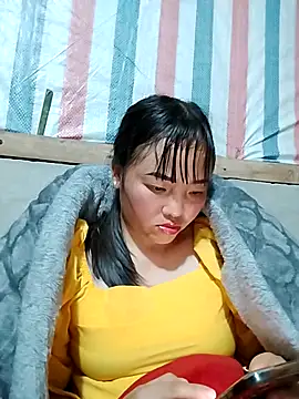 Minkine022 在線直播表演