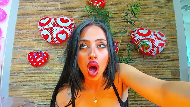 Cupcake_IzzyのライブXXXチャット