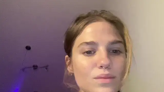 Онлайн чат XXX sweetceeme