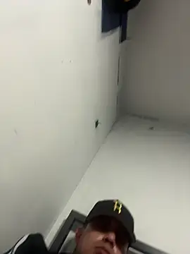 SilvaGF229 在線直播表演