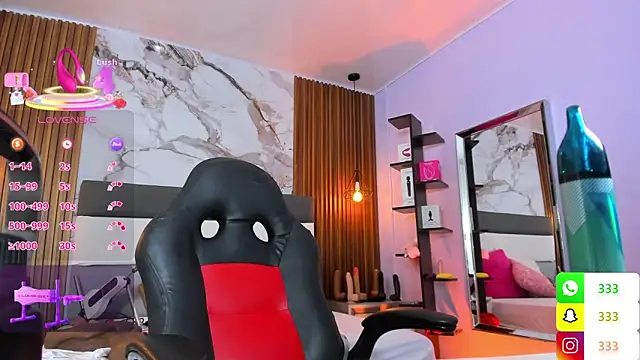 LIA_ROUX1 live XXX chat