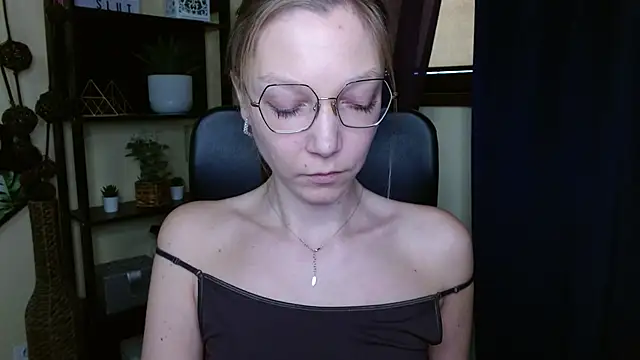 EmillyPlay Obrolan Langsung XXX