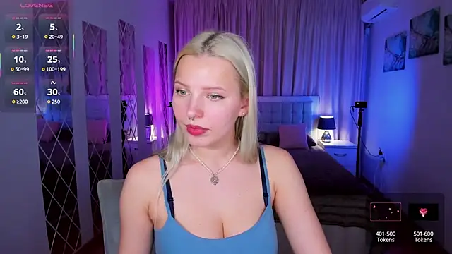 AliceJulyn Live XXX chat