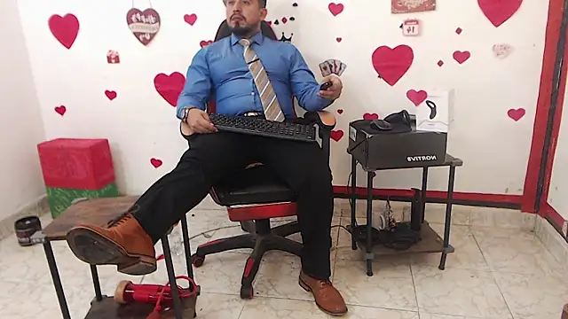 Chat XXX en directo de KalethBigDick