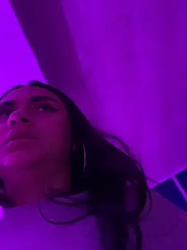 Pokazy przed kamerką – michell_boobs_