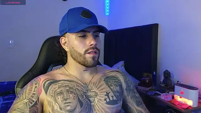 Chat XXX en directo de Ades_Lowe