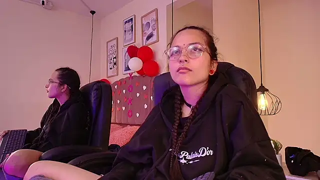 Hanabie_'s Live XXX Chat