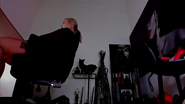 MistressDemi Live XXX Chat