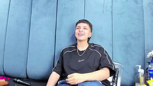 Megan_Thompson_ – Naživo XXX chat