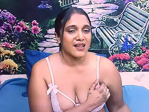 Chat XXX en directo de IndianSexyLady20