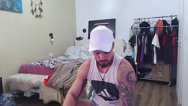 Tiberius_hunk – Naživo XXX chat