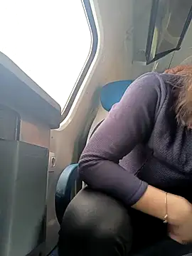 RebeccaNoble Adlı Modelin Canlı XXX Sohbeti