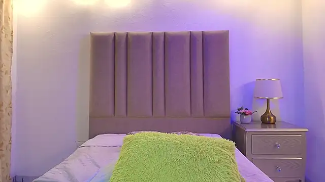 camilo_nom Show in webcam