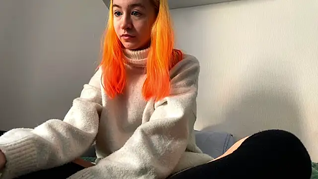 EmilyHeinのライブXXXチャット