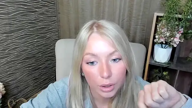 InellHovatter Live XXX Chat