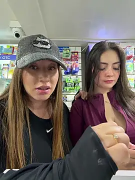 roouse Adlı Modelin Canlı XXX Sohbeti