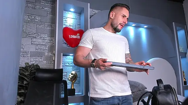 dominic_de_luca Show Webcam