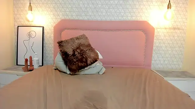 TAYLORMEYER1: онлайн-секс-чат