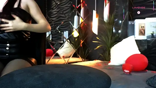 Chat XXX en directo de Lily_Moonlight