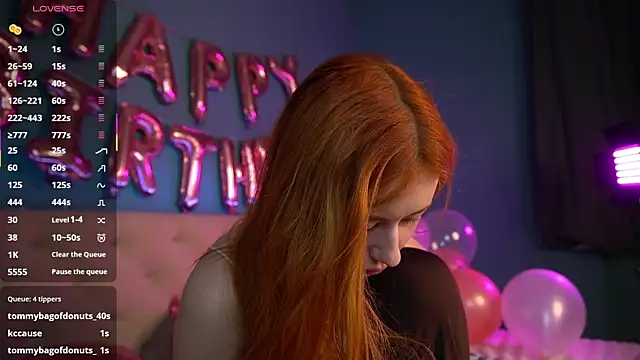 Pokazy przed kamerką – Lisafoxy_