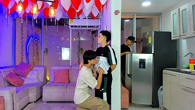 Houseofwarrios Chat XXX in diretta