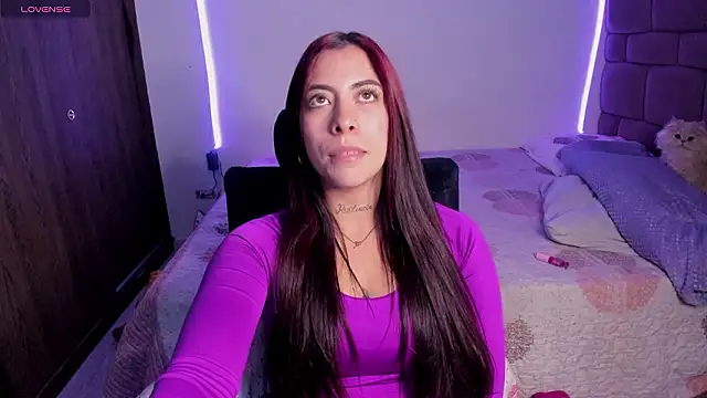 Chat XXX ao vivo de maazikeenx