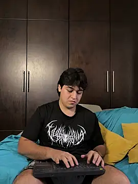 EmilyAndAndrew Live XXX Chat