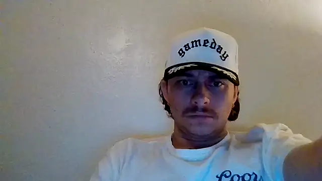 Tallhungandcloudy Adlı Modelin Canlı XXX Sohbeti