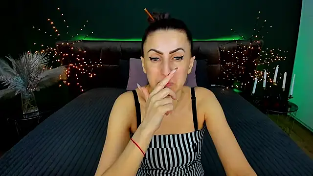 Rebecca_Diamond – Live XXX-chat