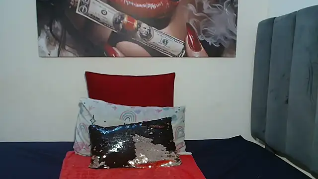 Moreish-06: онлайн-секс-чат