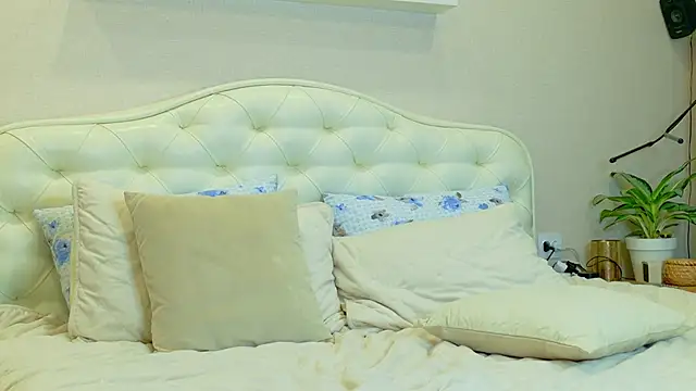 LadySweetWife Webcam-Show