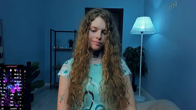 RayaNenlia Adlı Modelin Canlı XXX Sohbeti