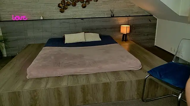 hornyb33_n Live XXX chat