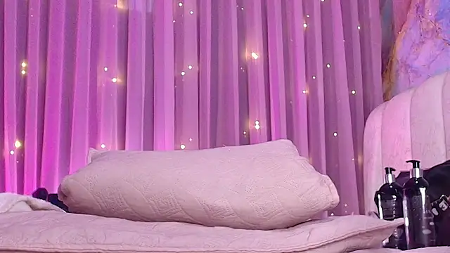 britanyy_'s Live XXX Chat