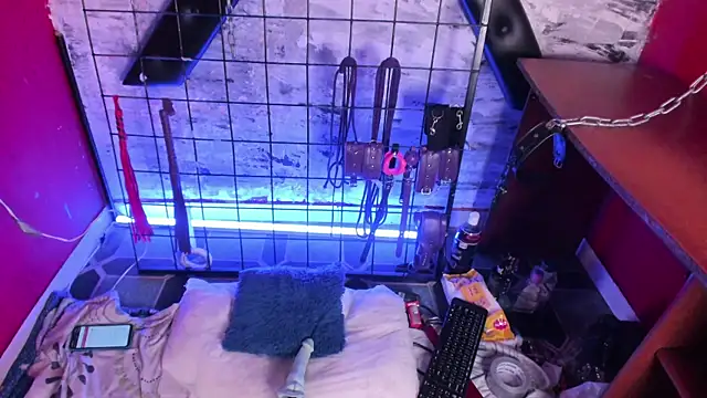 Charlotte_Bms7 Chat XXX in diretta