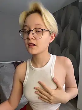 LuunaDorean Live XXX Chat