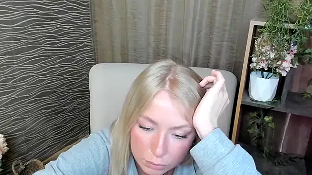 Živý XXX chat InellHovatter