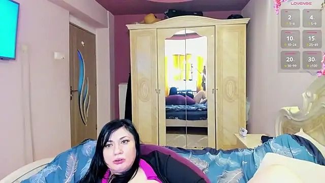 XXX chat uživo modela HoneyBee699