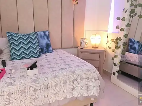 __Ambar__ élő XXX-chatje