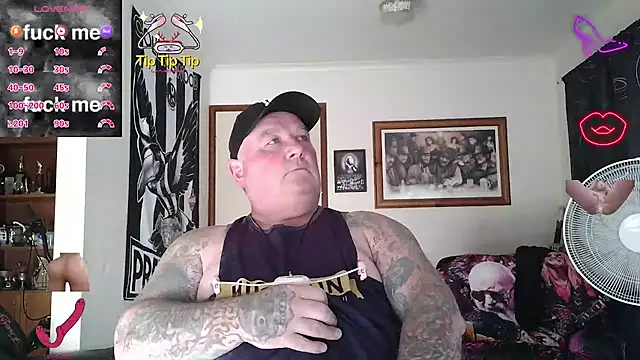 KINKYBLUEYES69 webcam show