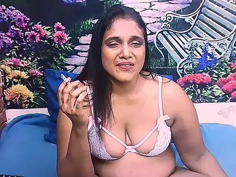 IndianSexyLady20 live XXX chat